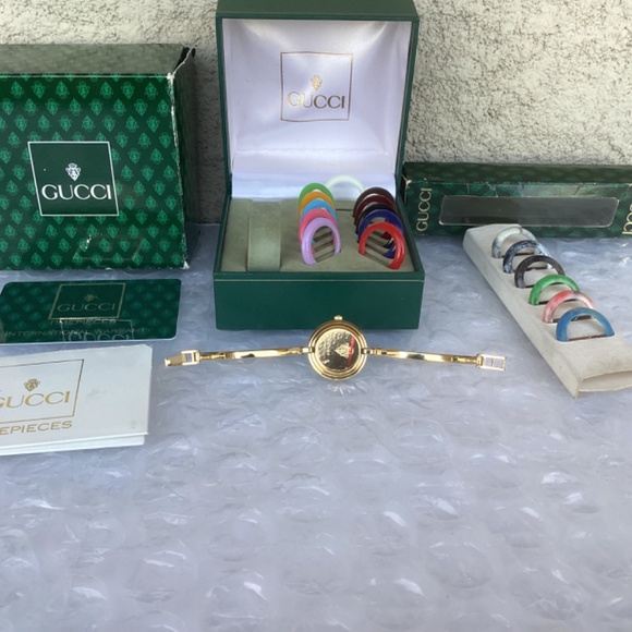 Vintage Gucci 11/12.2 Interchangeable Bezel Watch Near Mint Preowned Condition - Picture 12 of 16